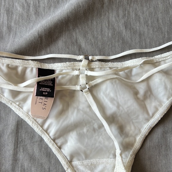 NWT Victoria’s Secret panty bundle!! - Picture 9 of 9